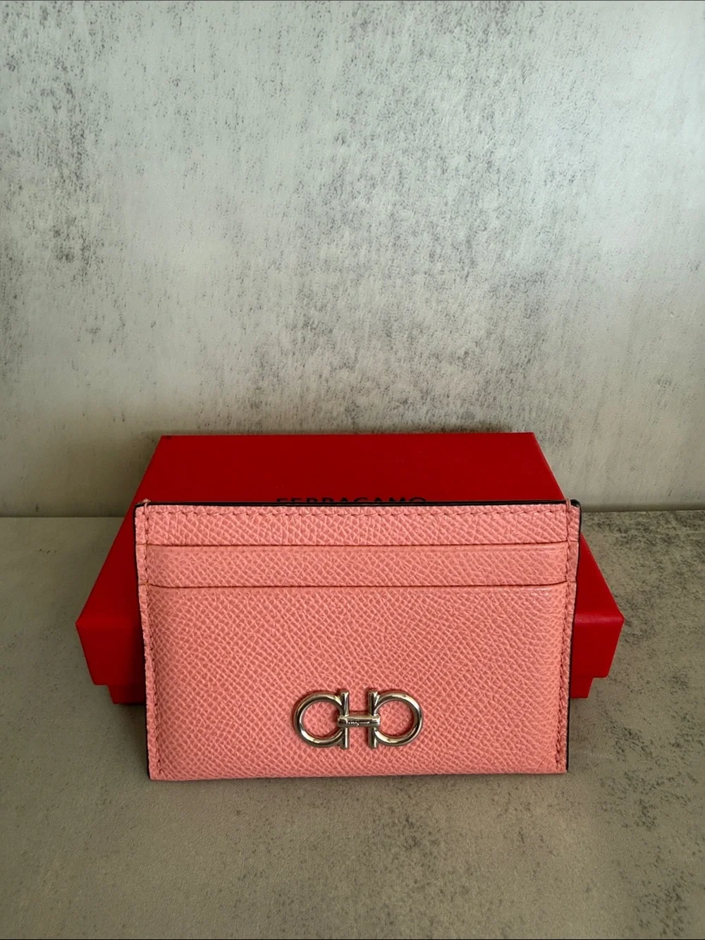 Salvatore Ferragamo Gancini Leather Card Holder – Coral Pink